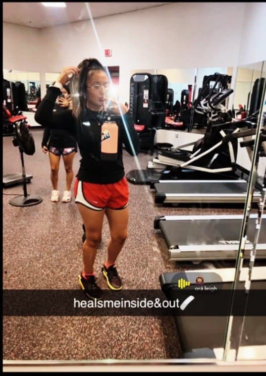 Social media: Kimora L Sheridan Amelia nunez they like dick vid swinging N they send nudes also