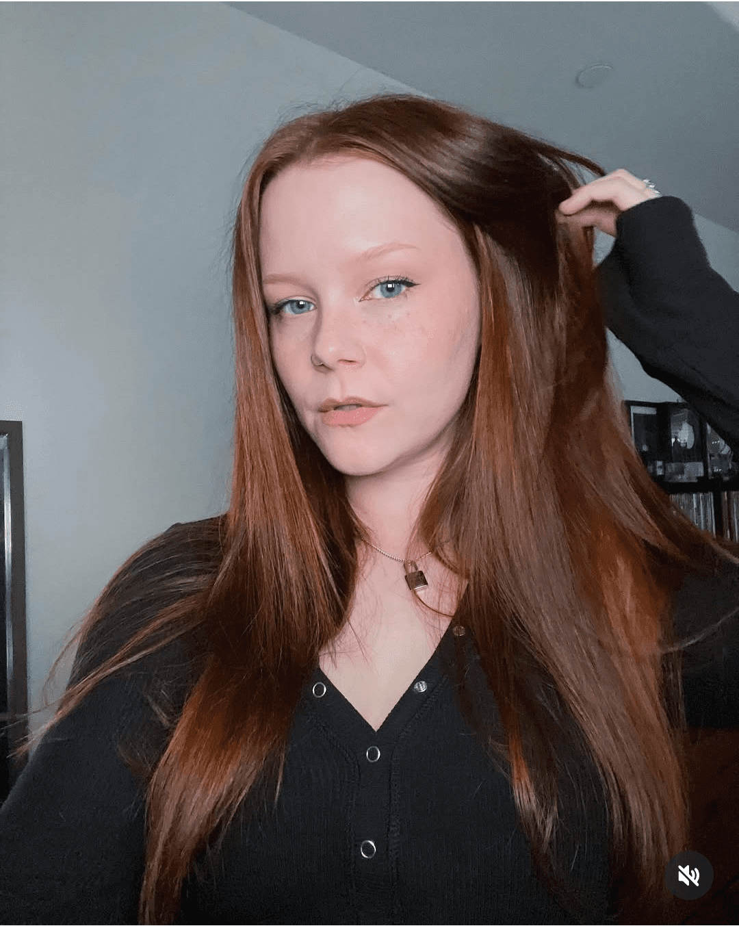 Sexy Milf Youtube Nerd "Possessed by Horror" would be so much fun to degrade and humiliate.