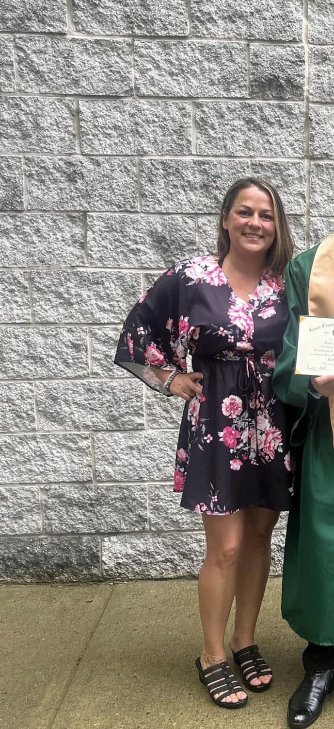 I really want to fuck titty fuck my friends mom