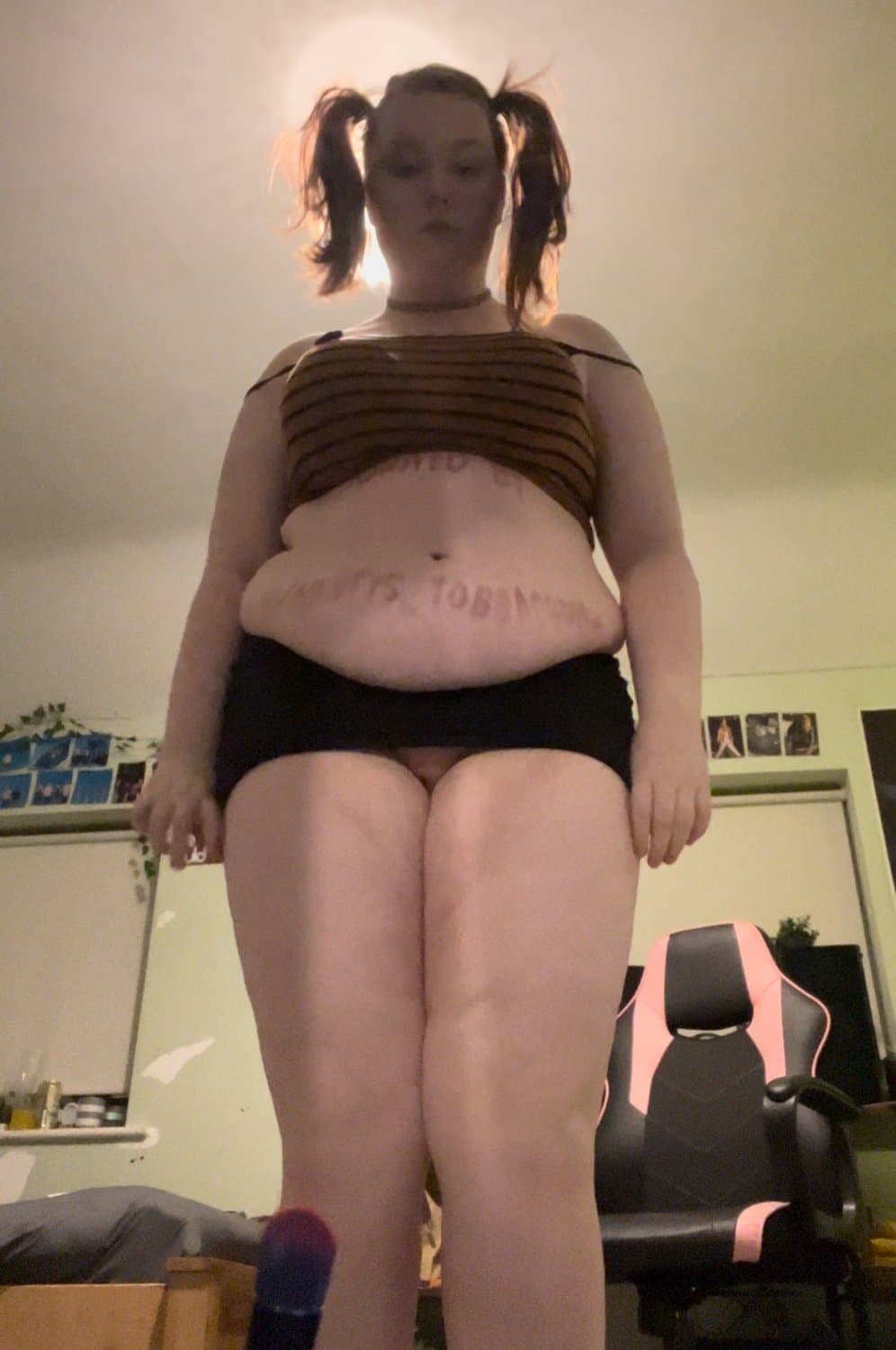 spread these everywhere. different sites. i want these pictures out of my control. amyqwerty123