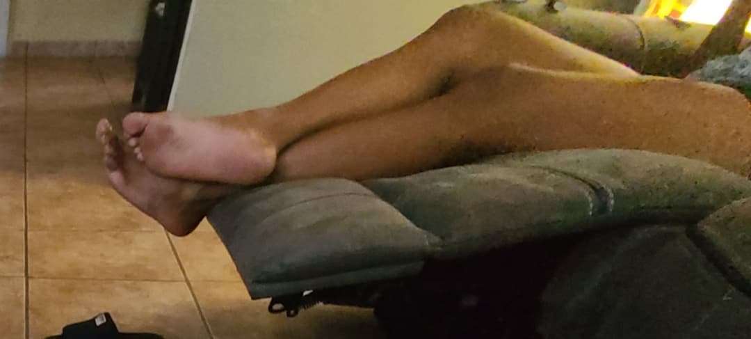 Click to view full size Trib her in all ways (Ninoshka) Feet focused