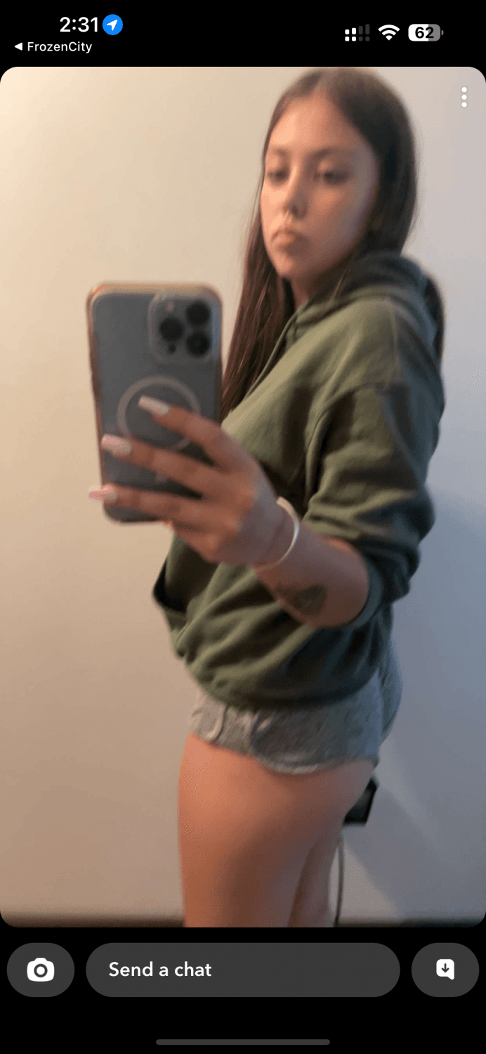 Click to view full size Teen GF has dirty white socks