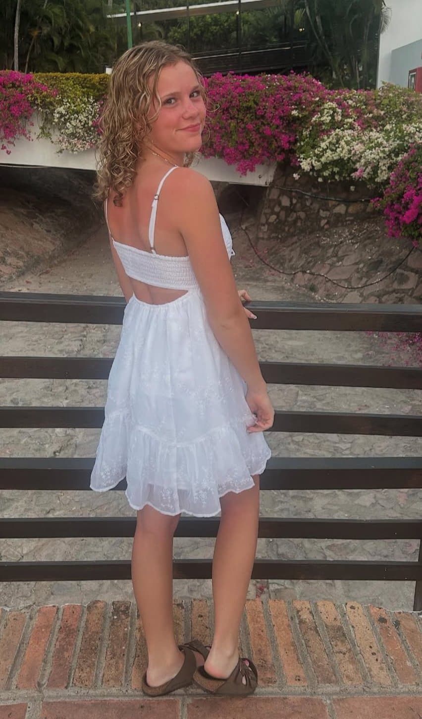 Teen Gabbie will get you leaking