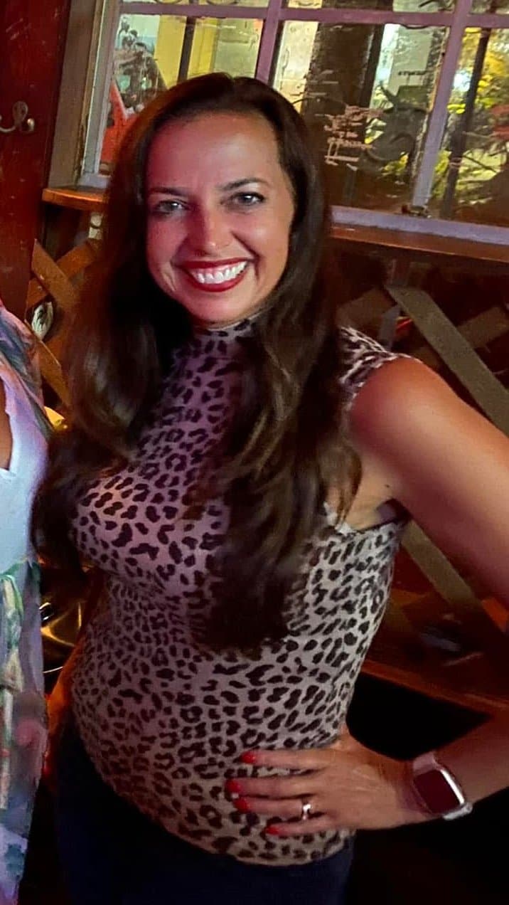 MILF with Big boobs and nice dick sucking lips