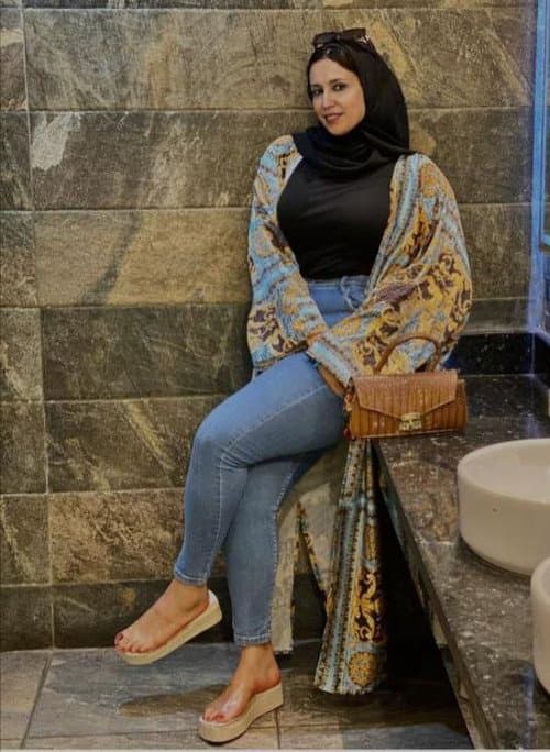 Click to view full size الخنزيرة الاردنية لميس أم الديوث - jordanian son cuclold , mom lames