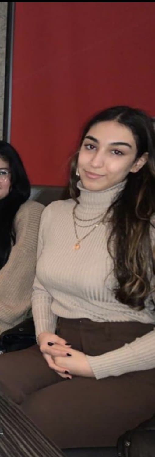 Click to view full size Spy cam on Arab Teen