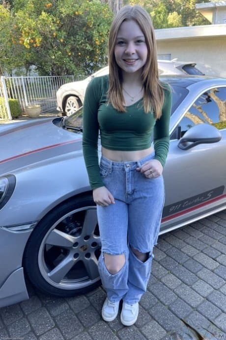 Click to view full size Aunque tu novia diga que no ese culo esta más recorrido que la selva del Darién