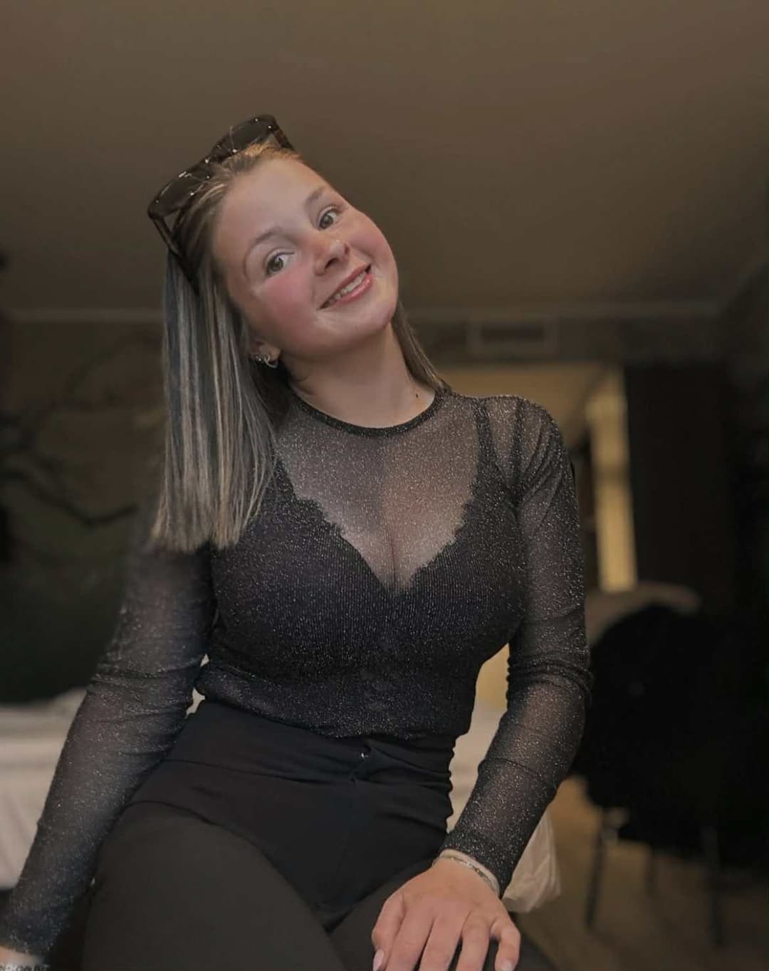 Cum shoot moi avec ta grosse queue de bbc