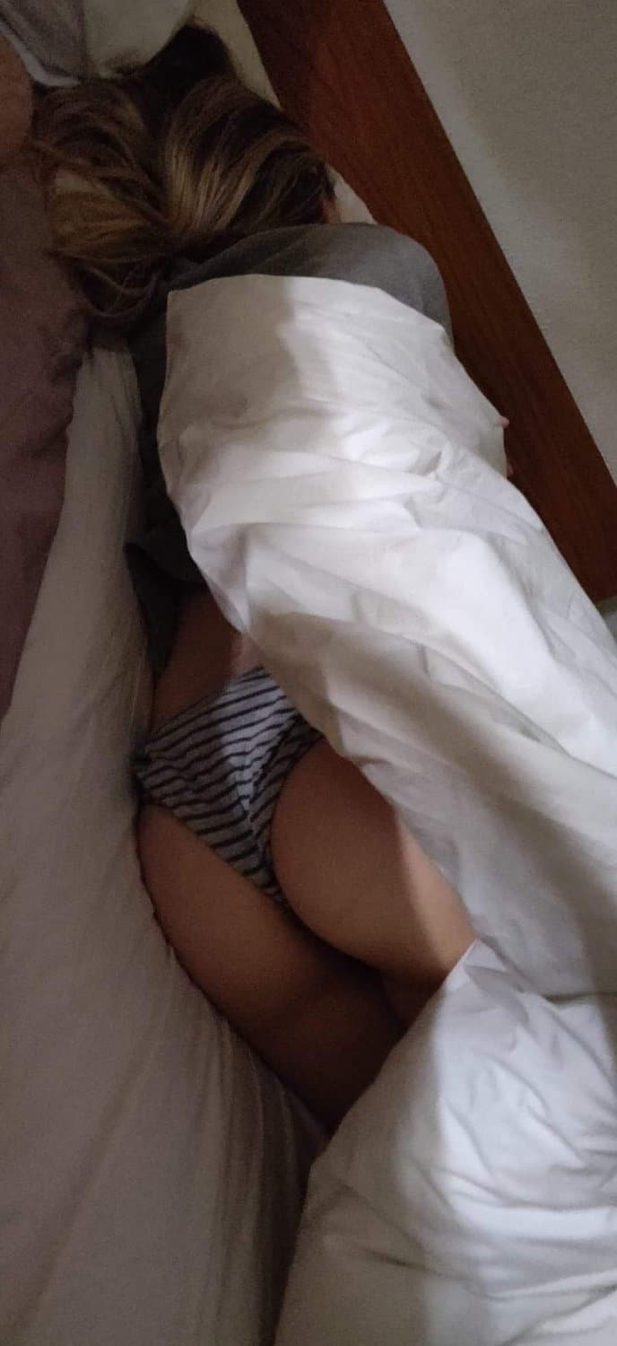 Little french slut Linda loves to show off her tight little ass