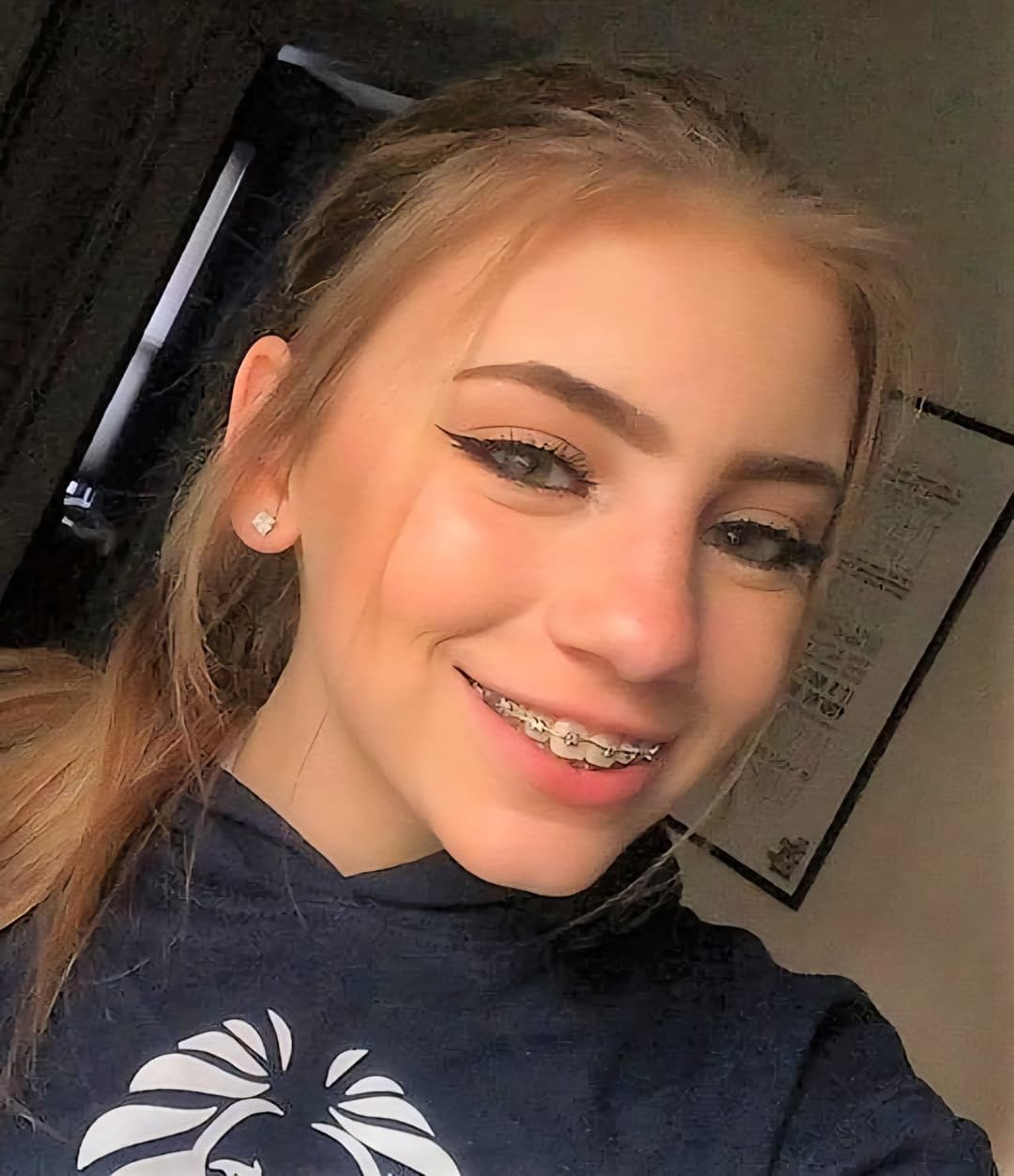 Click to view full size Throwback teens with braces cum and cute 18+