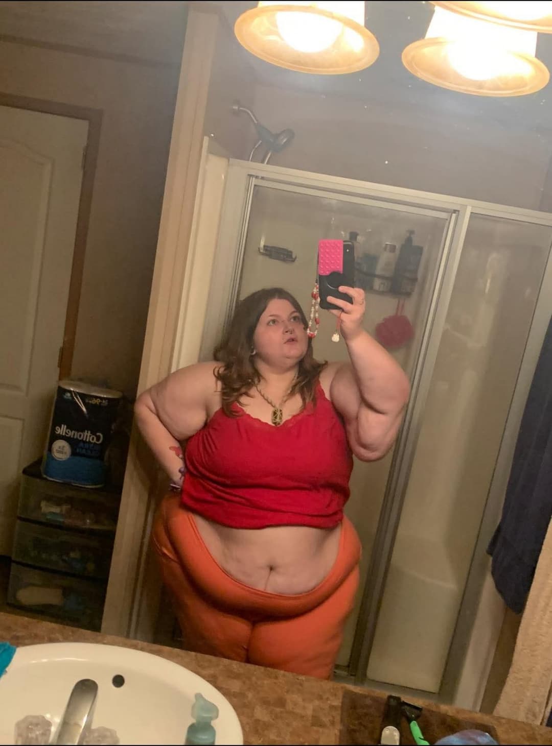 MASSIVE HUGE PAWG SSBBW BBW HUGE THICK BIG ASS GOONER MATERIAL