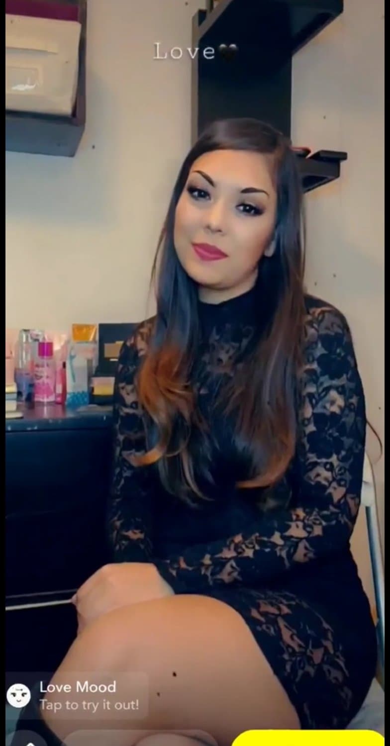 Sexy TikTok Latina loves to show her feet and body, please feel free to use her for AI porn.