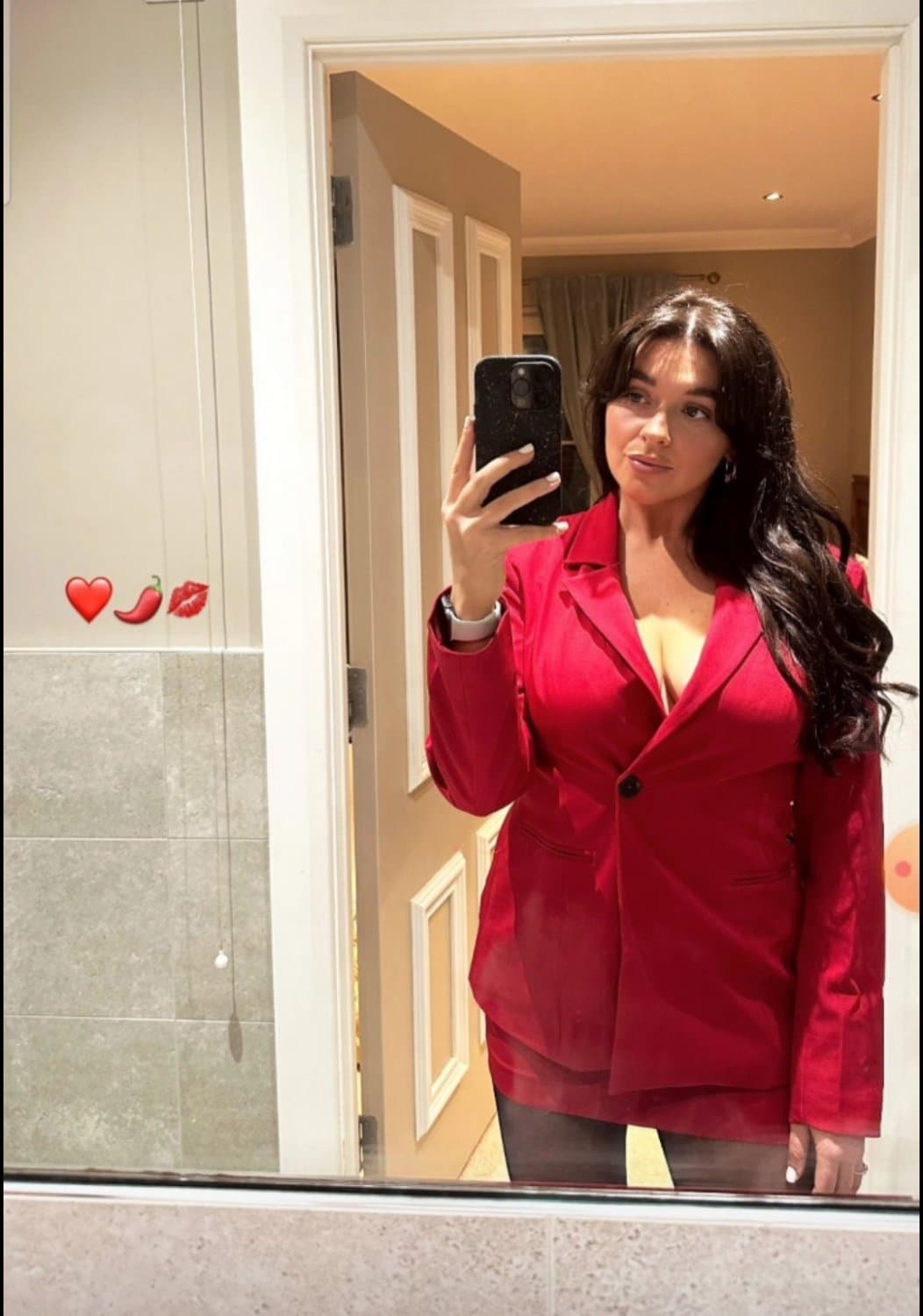 Boss on Business trip, needs fucked, dm what you would do