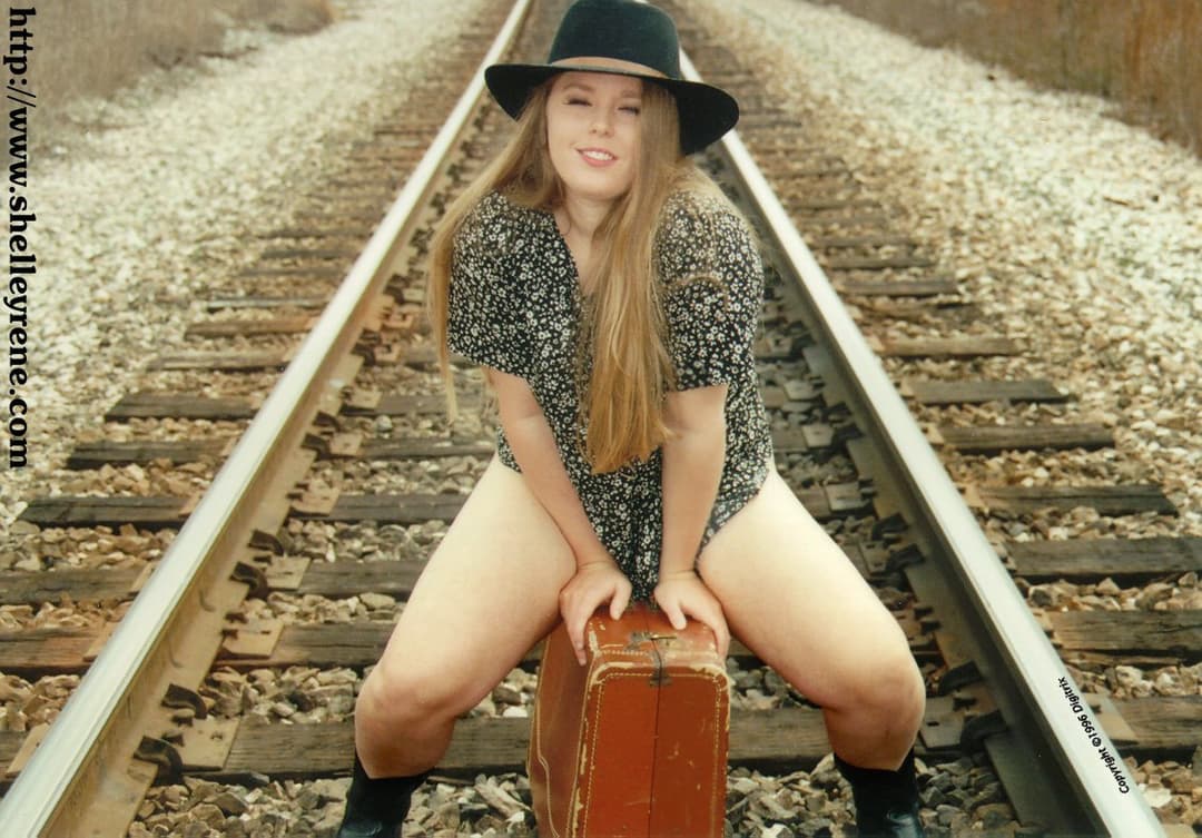 Click to view full size Shelley Rene Series 4