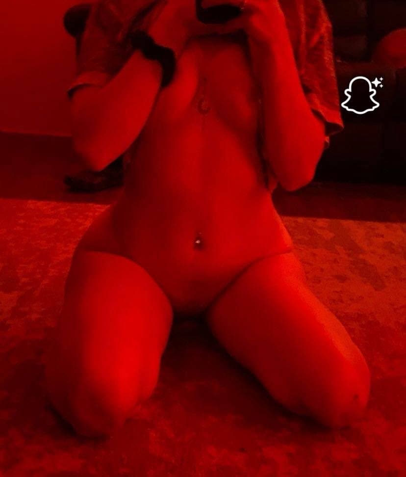 Enjoy some more sluts I’ve picked up.