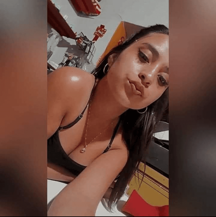 Click to view full size Valen... Nena sucia