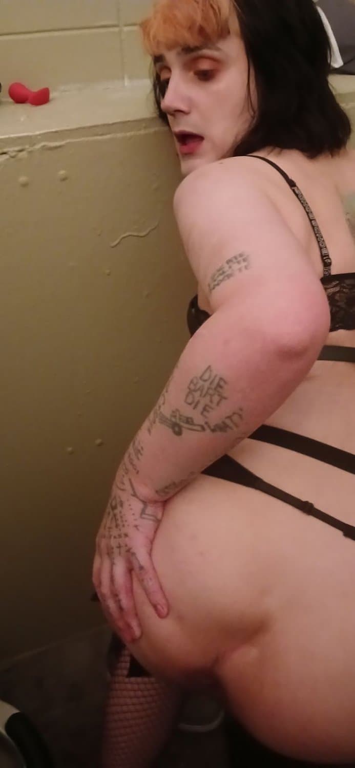 Click to view full size Matthew from New Zealand. Kik: matzzveliky