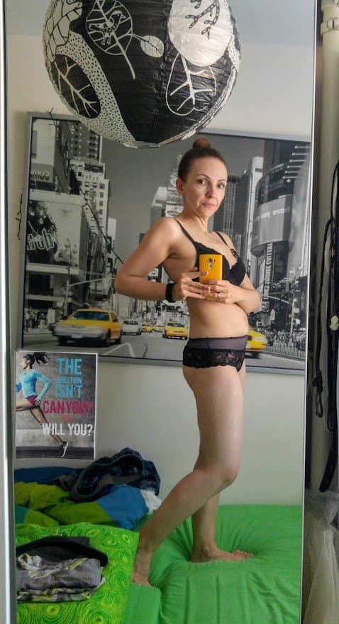 Monika, 49yo, present some erotic Sets of lingerie