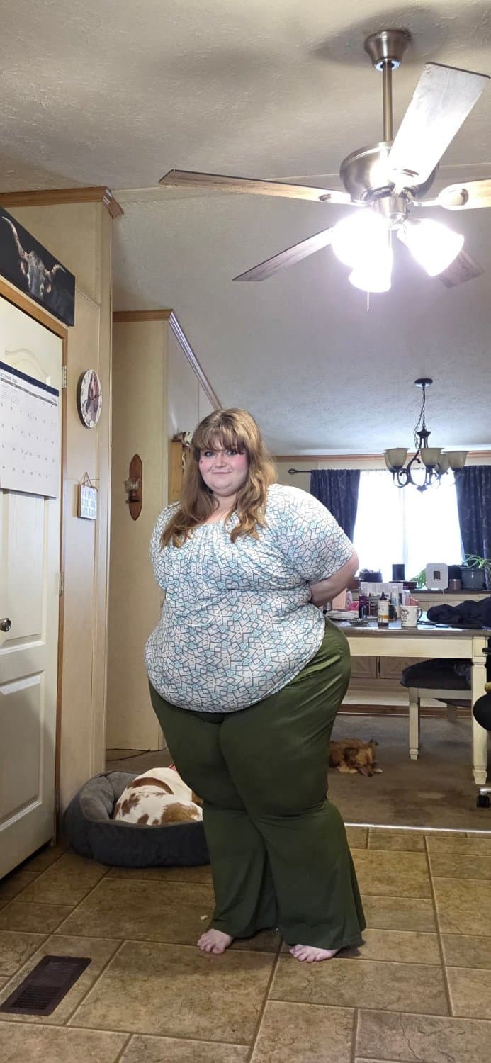 MASSIVE HUGE PAWG SSBBW BBW HUGE THICK BIG ASS GOONER MATERIAL