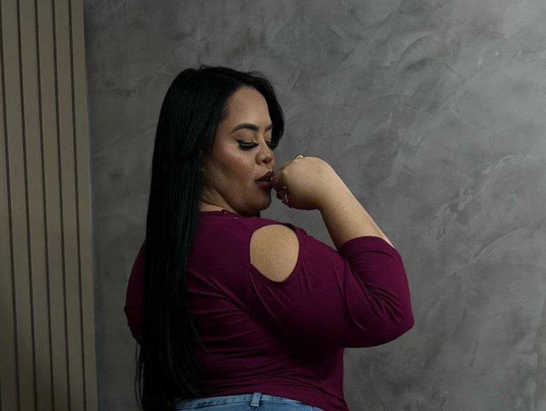 Karla  esposa vazada