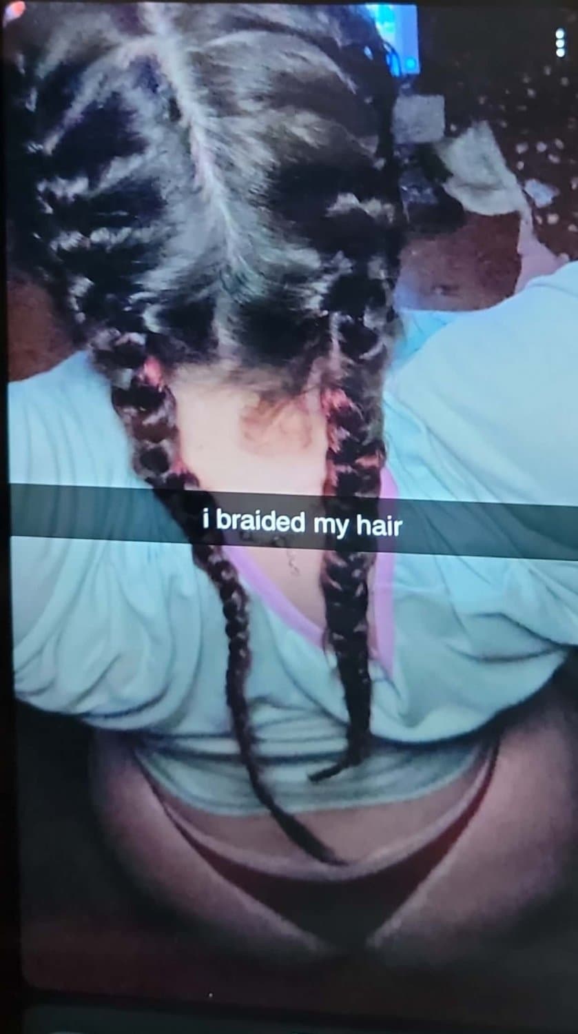 White slut shows off her body 18 years old new zeland