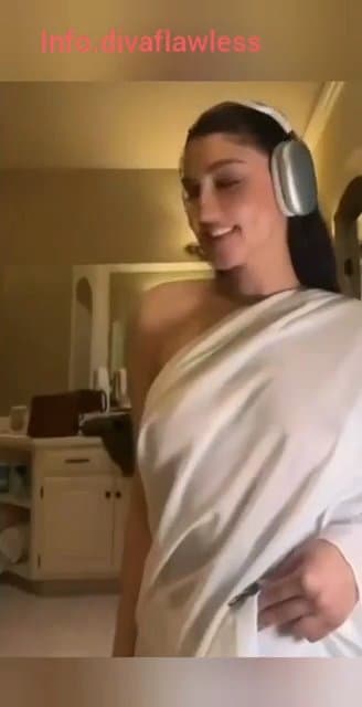 Sexy Indian Striptease