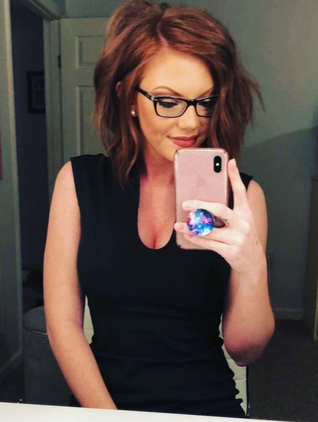 33 year old robin from Kentucky LOVES to cheat on her husband