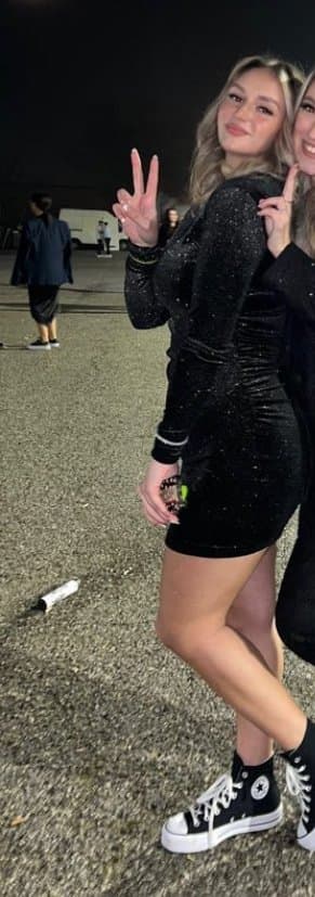 Amina.. Tuzla??/Wien?? Kommentiert geil / Komentarisite! Ko Poznaje inbox, wer sie kennt, dm