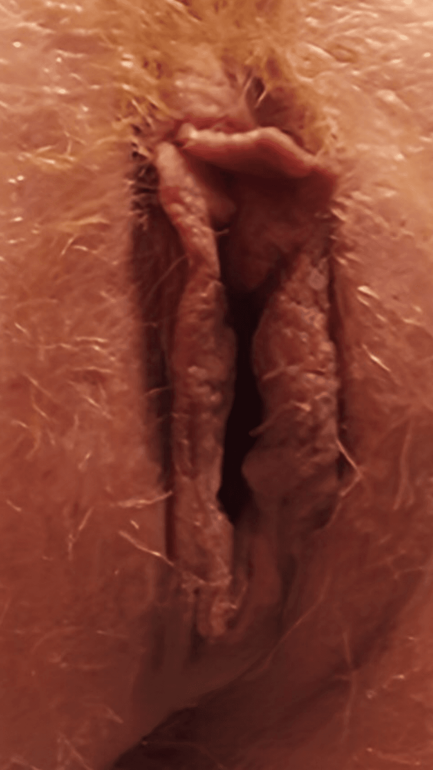 Aged ginger cunt MILF. Love the worked over labia ?