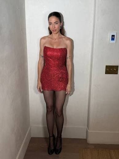 Whitney Cummings unfunny comedian slut hot face porn