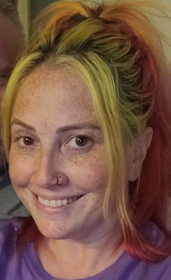 Erin goes on the G G W bus to get naked and masturbate herself to orgasm with a light dildo