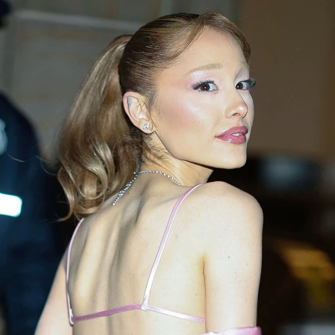 Ariana Grande 2025 face porn ?