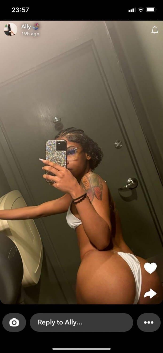 EMZI GOT DAT SHYT BACK DERE