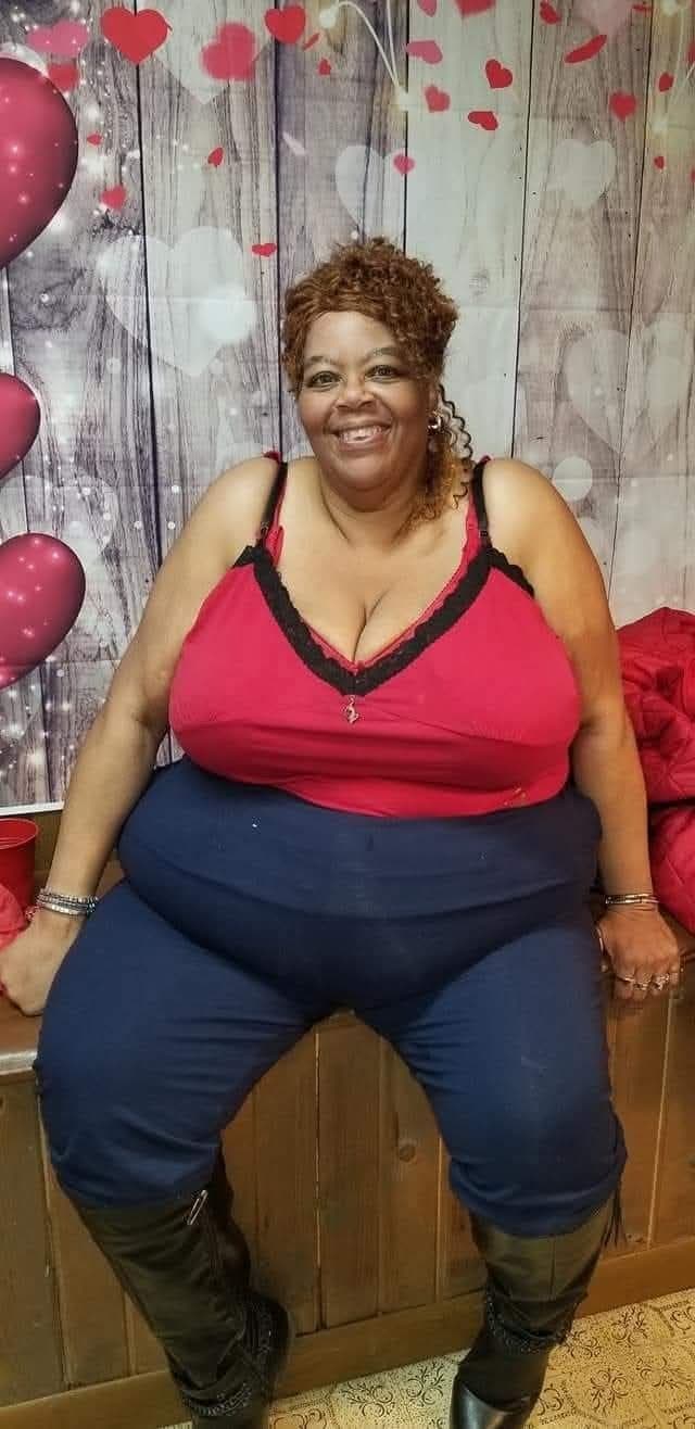 Something About Big Saggy Titty Grannies That Drive Me Crazy. & She Got Em I Would Not Pull Out 79