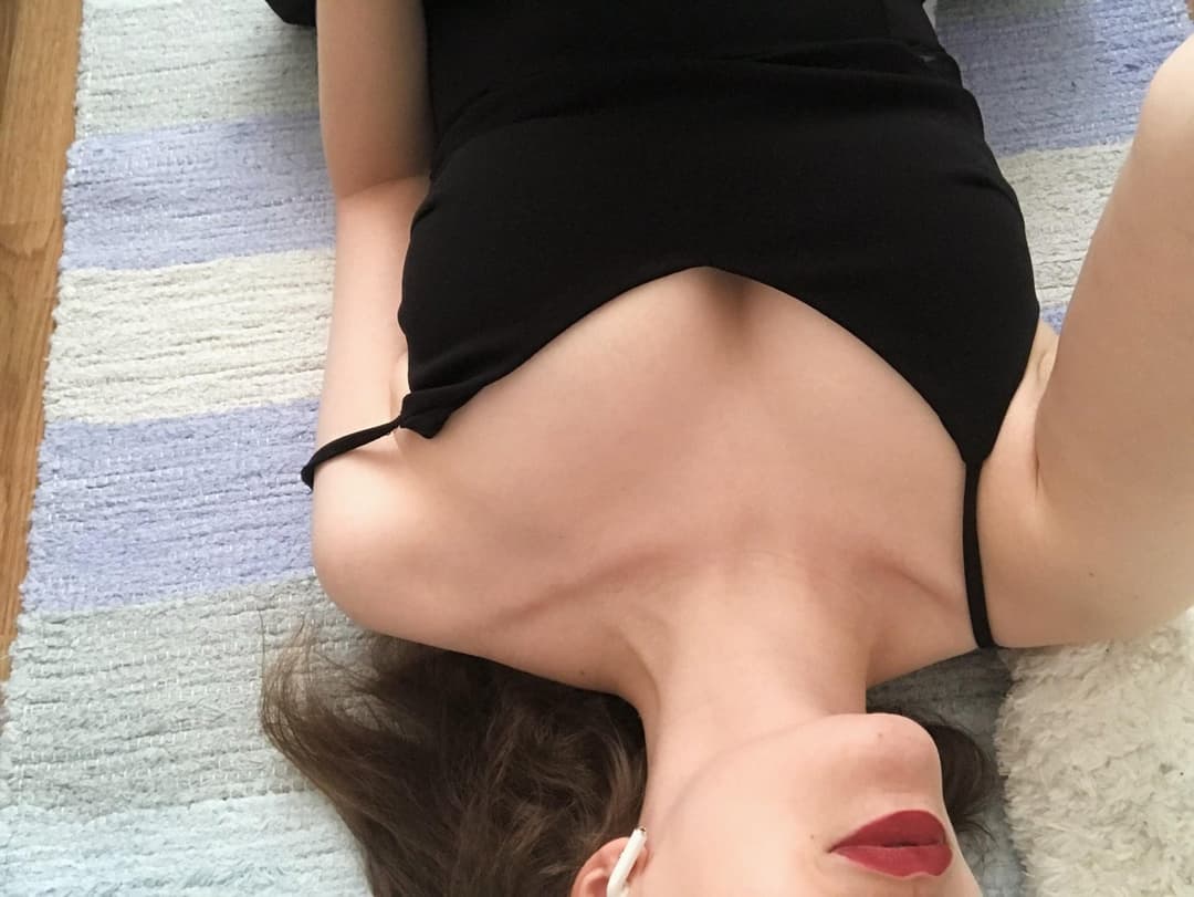 Beautiful Smile, Gorgeous Pussy