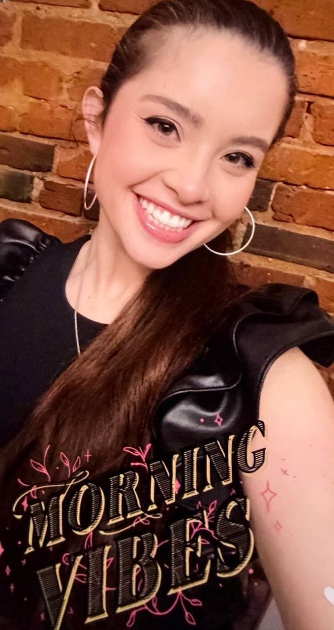 Slutty bitch get fisting and fucked hard