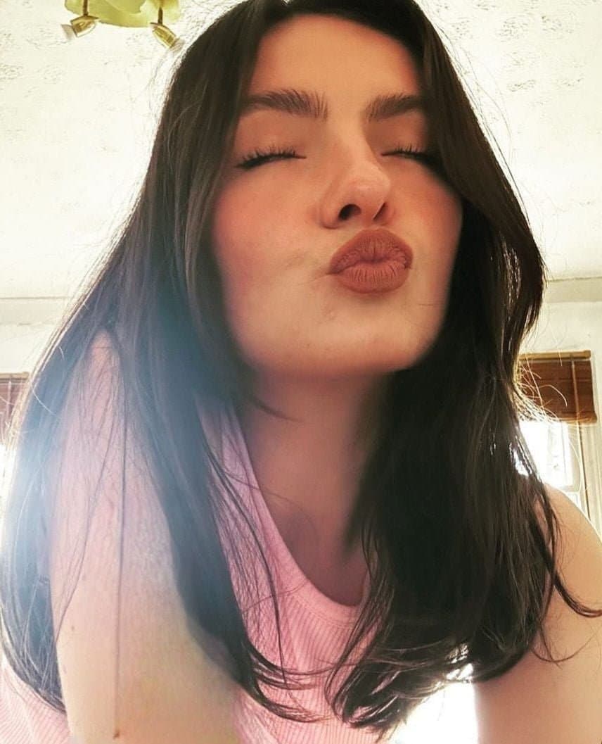 Eve naughty little girl