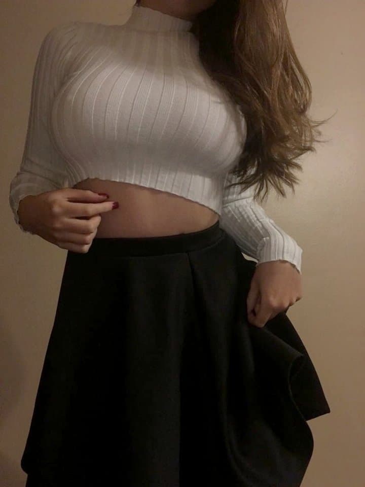 Click to view full size Tetas, tetas, y más tetas!