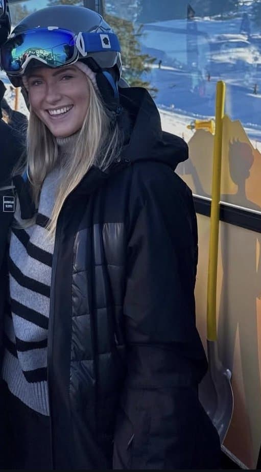 Blonde German Teenie mali