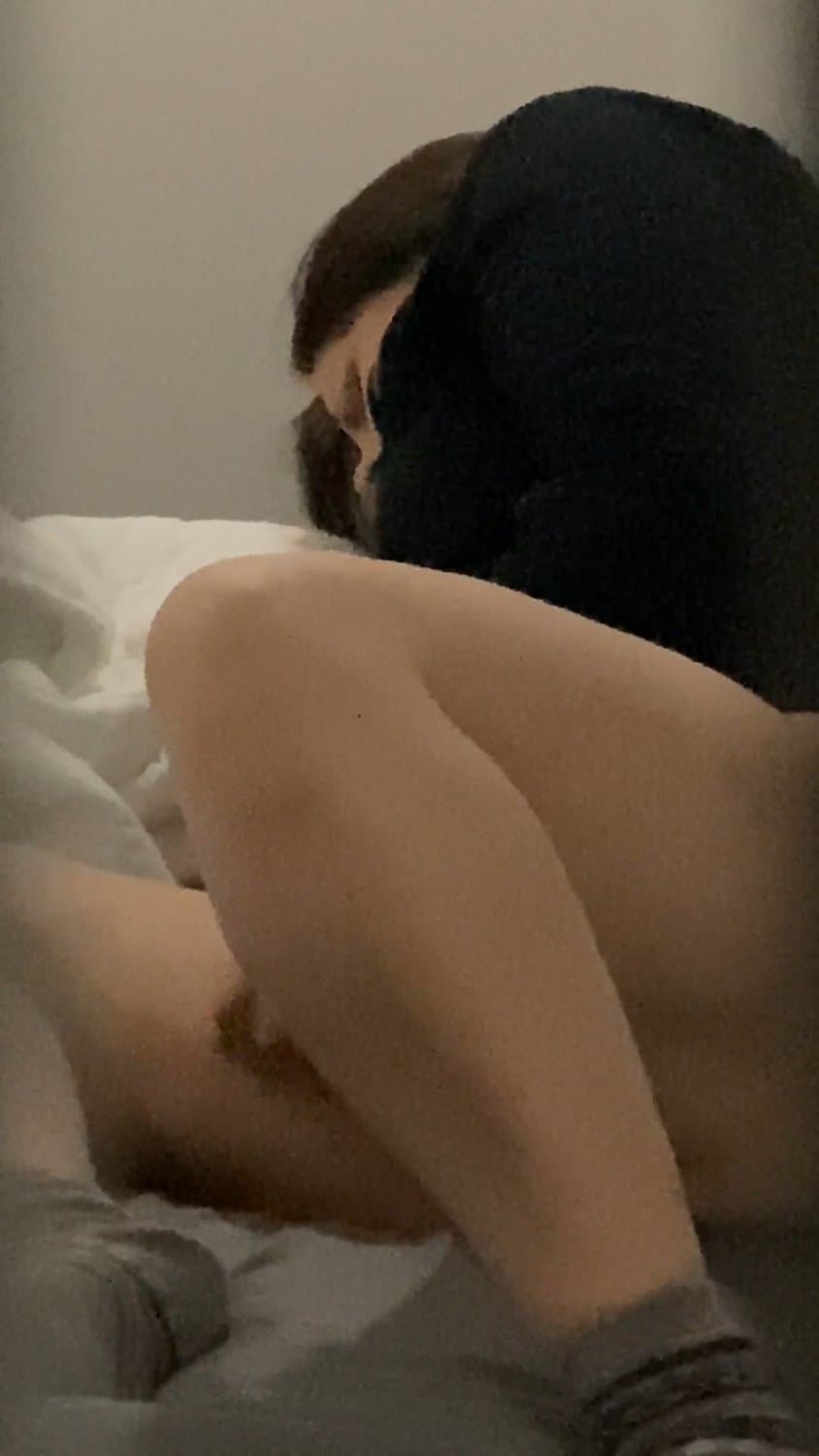 Stepmom Spy: Caught Her Having Loud Orgasms On The Phone