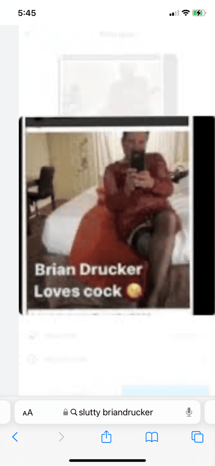 Brian Drucker loves giving Derek blowjobs