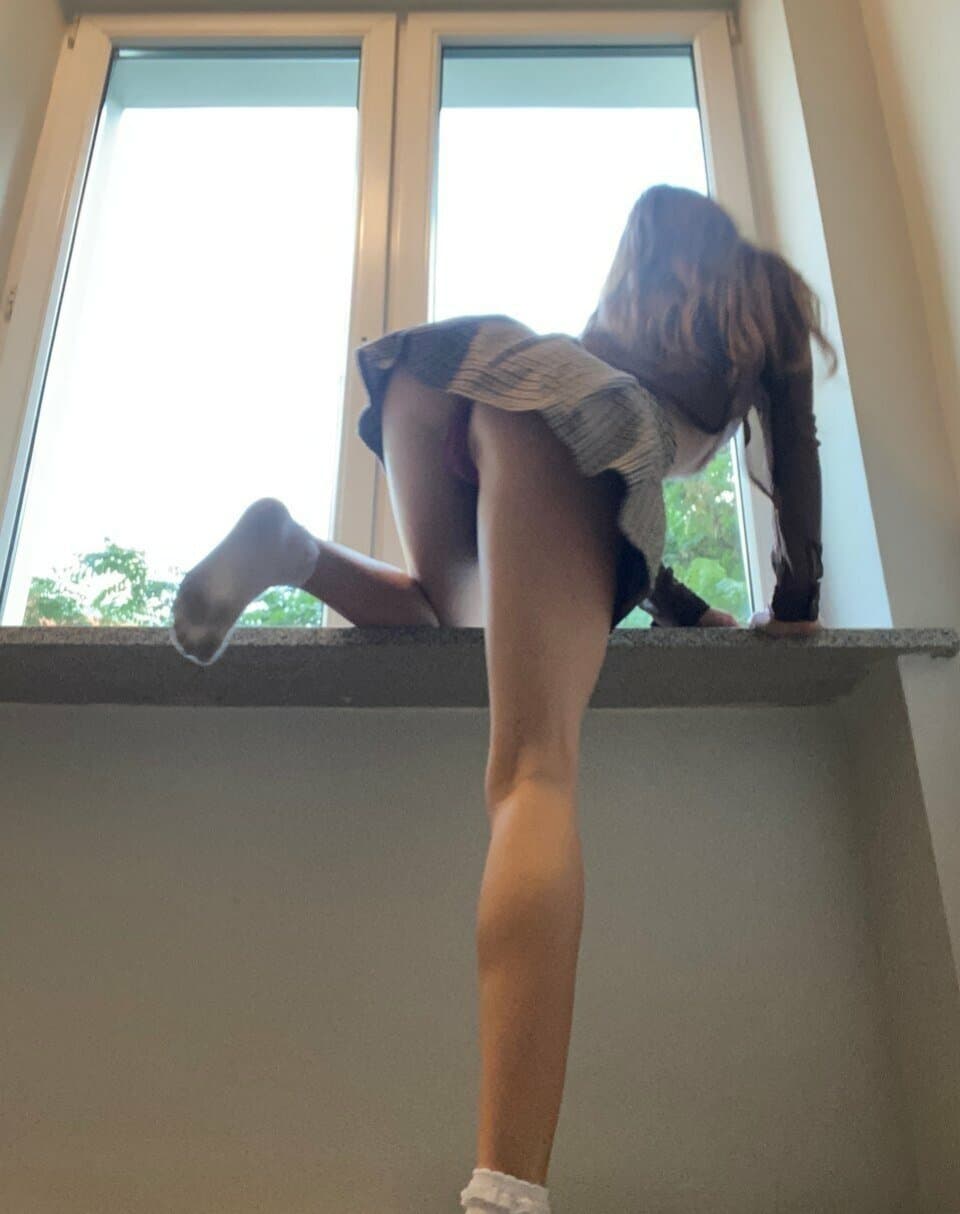 Click to view full size Vazado da prima loirinha safada com primo