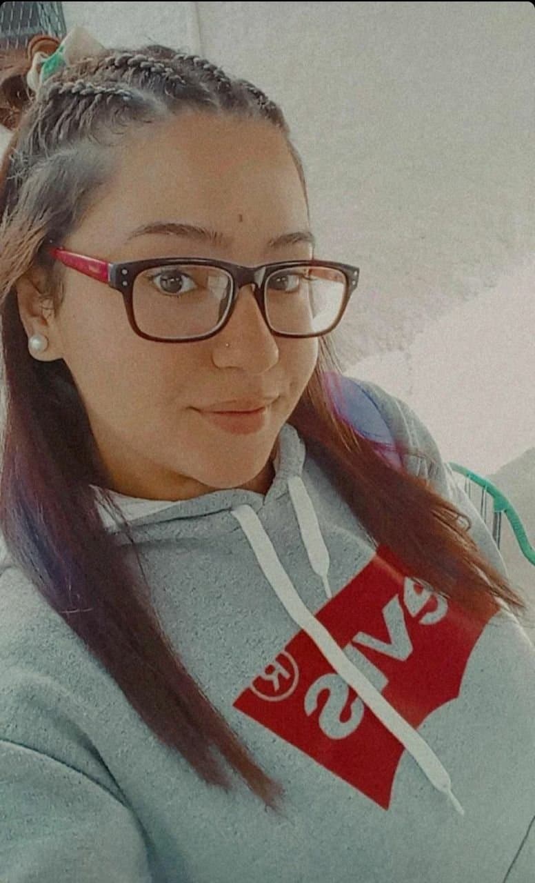 Gordibuena Argentina puta, cara de que se come la pija entera la puta, las pedazos de tetas que tien