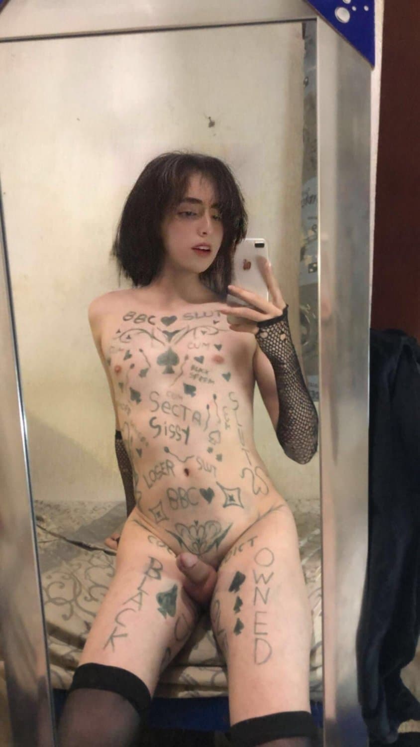 Click to view full size Por un mundo más libre, sissy expuesta, follow en @itsarizzu09