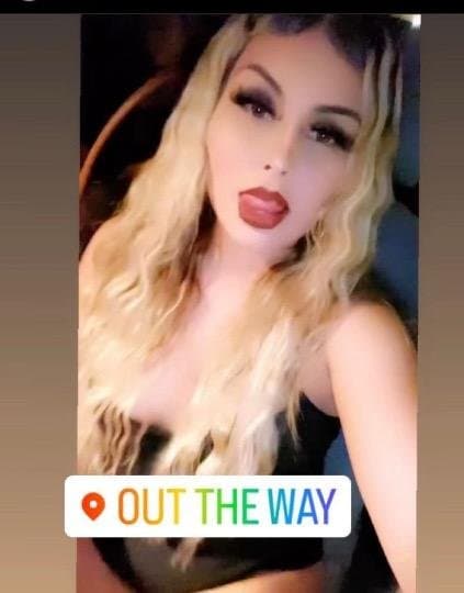 Click to view full size 25 year old Crystal escort in Orange County