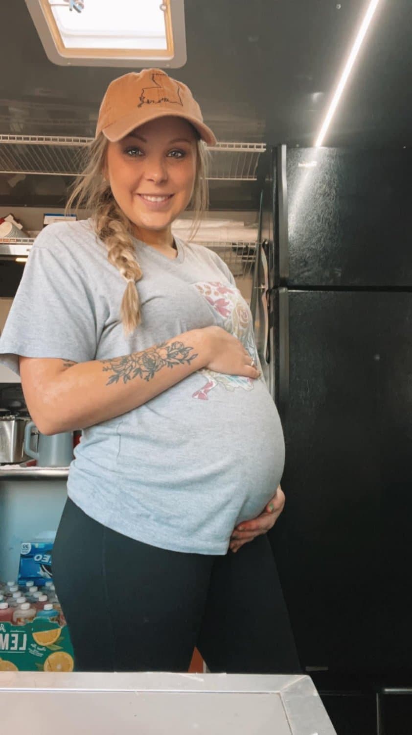 North Louisiana Hotwife makayla with secret only fans shared let’s see who can find it !