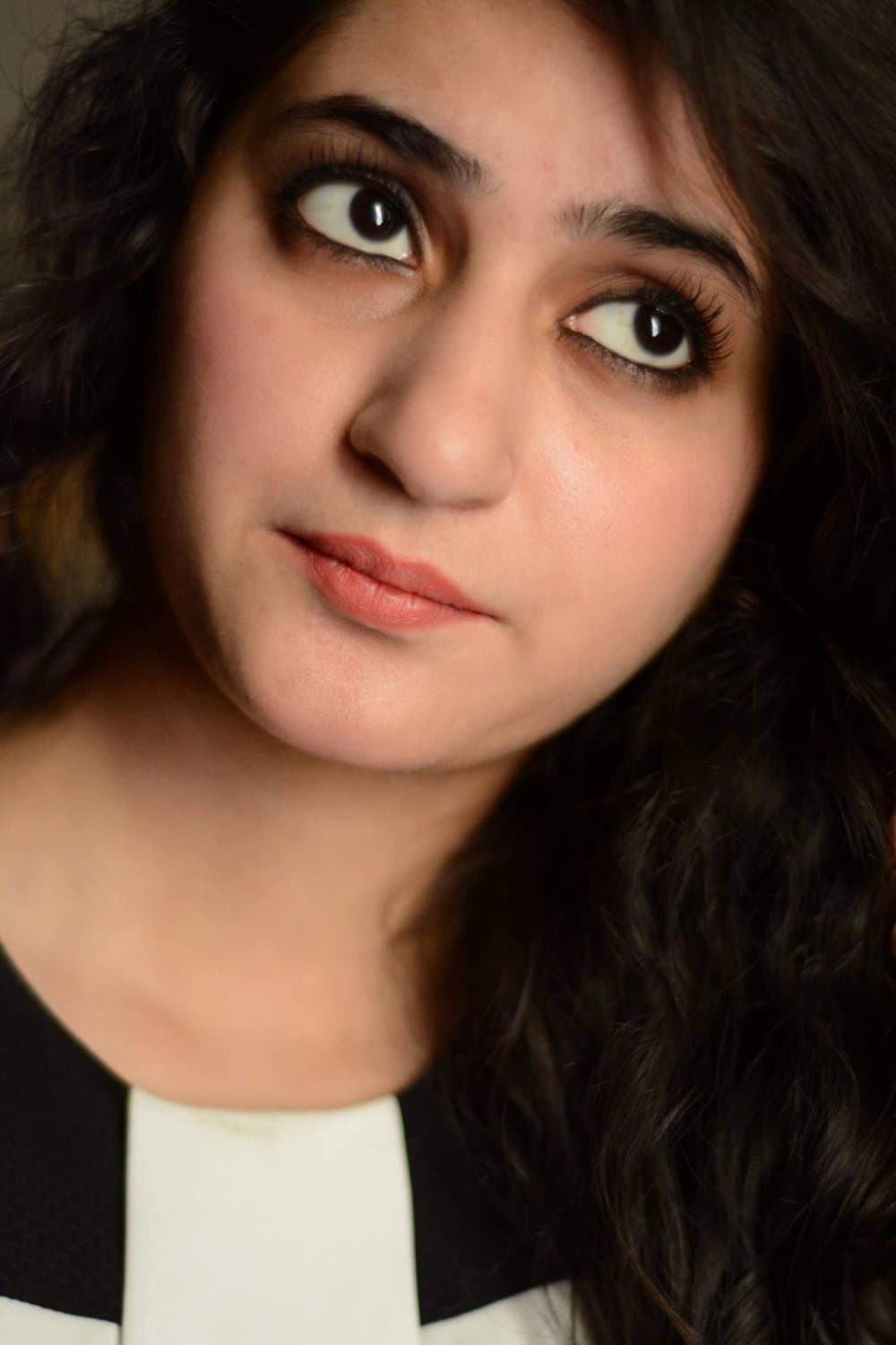 Click to view full size Pakistani girl sexy Resham gul Insta reshug1212 snap reshu121 num 03422278042