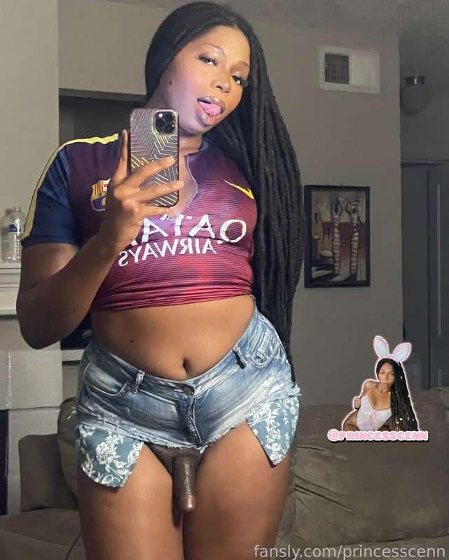 Princesscen ebony shemale big ass