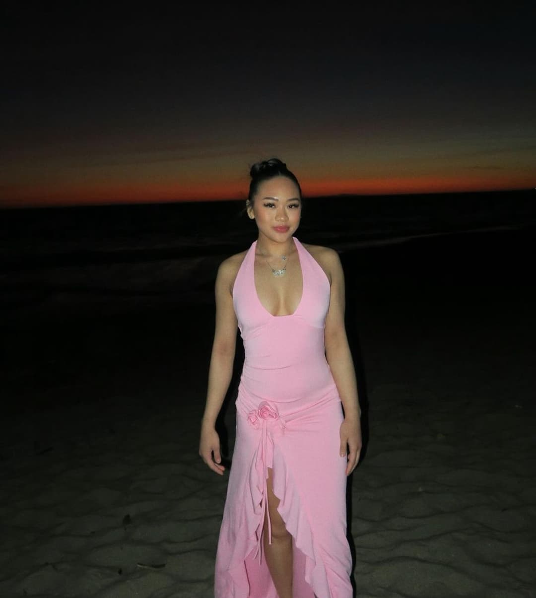 Perfect Asian gymnast babe suni loves bbc