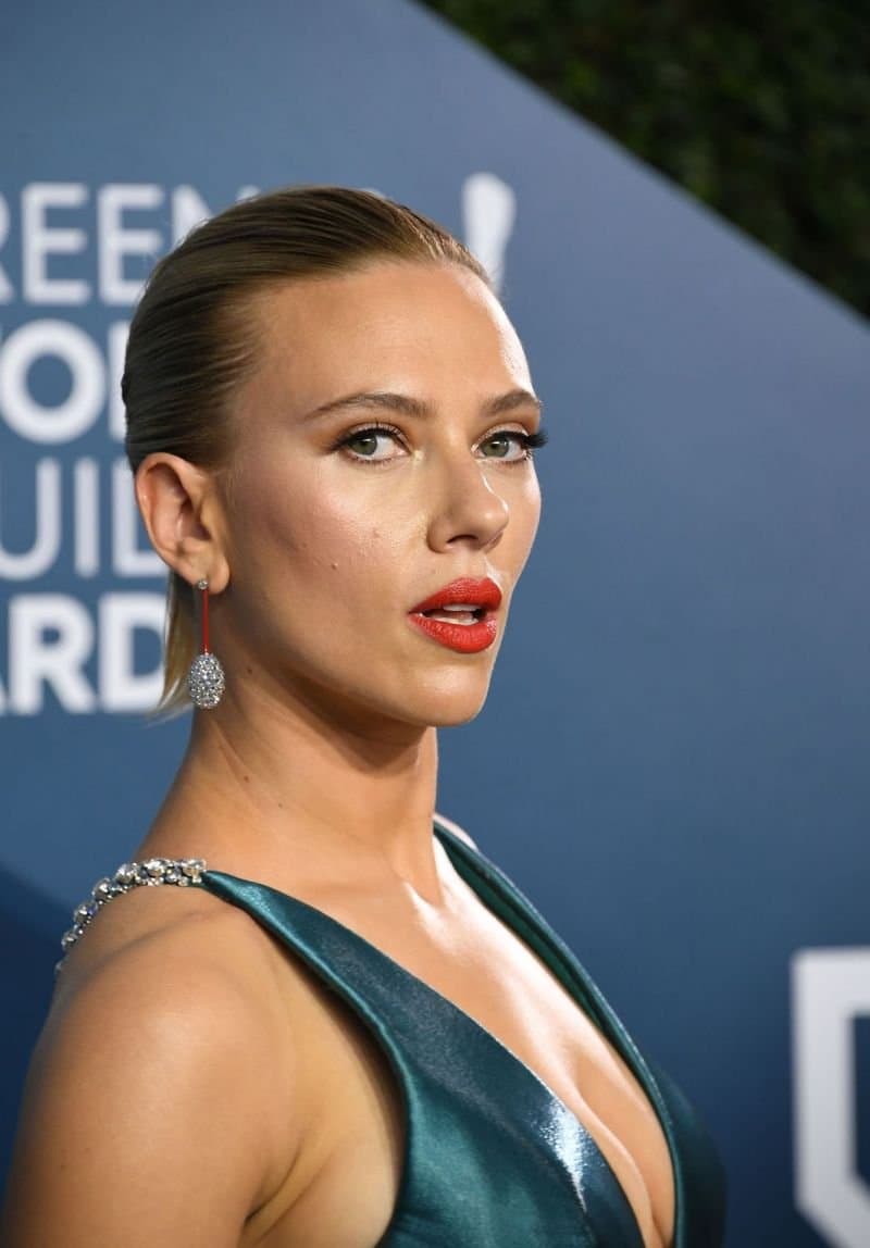 Goddess Scarlett Johansson will have you Dripping so Badly for the goddess ?????
